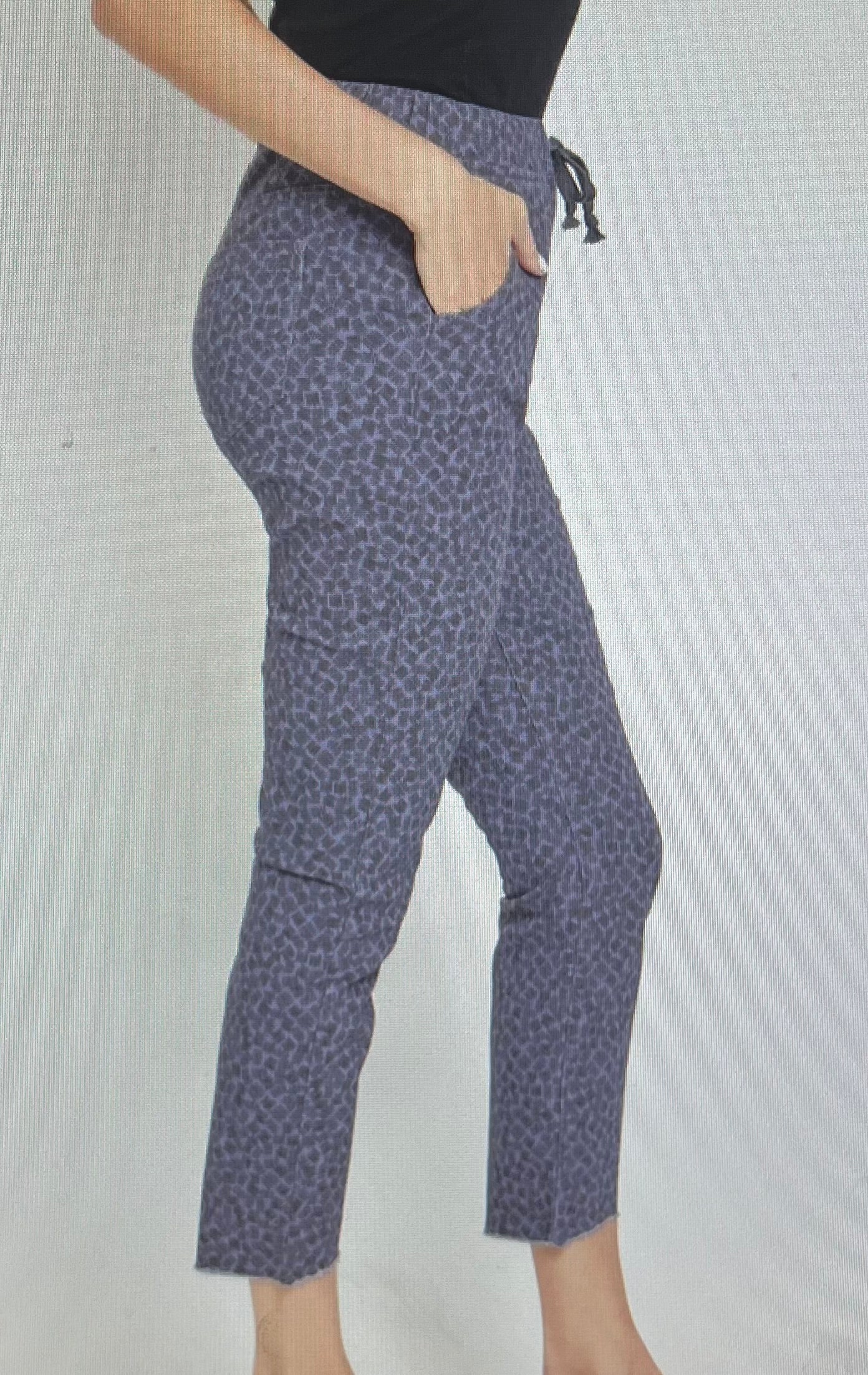 Black & Blue Pull On Pant