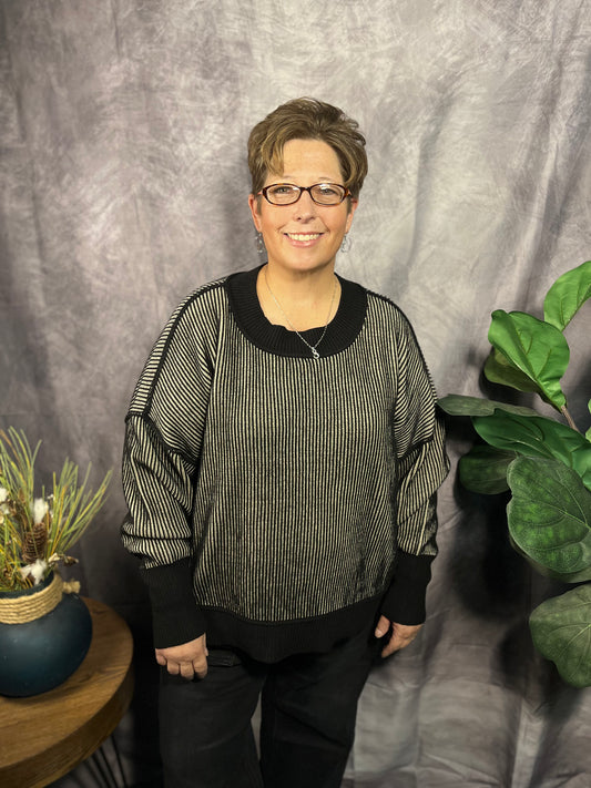 Exposed Seam 2 Tone Sweater BK PLUS