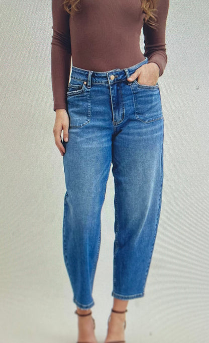 Soft Stitch Pocket Barrel Jean