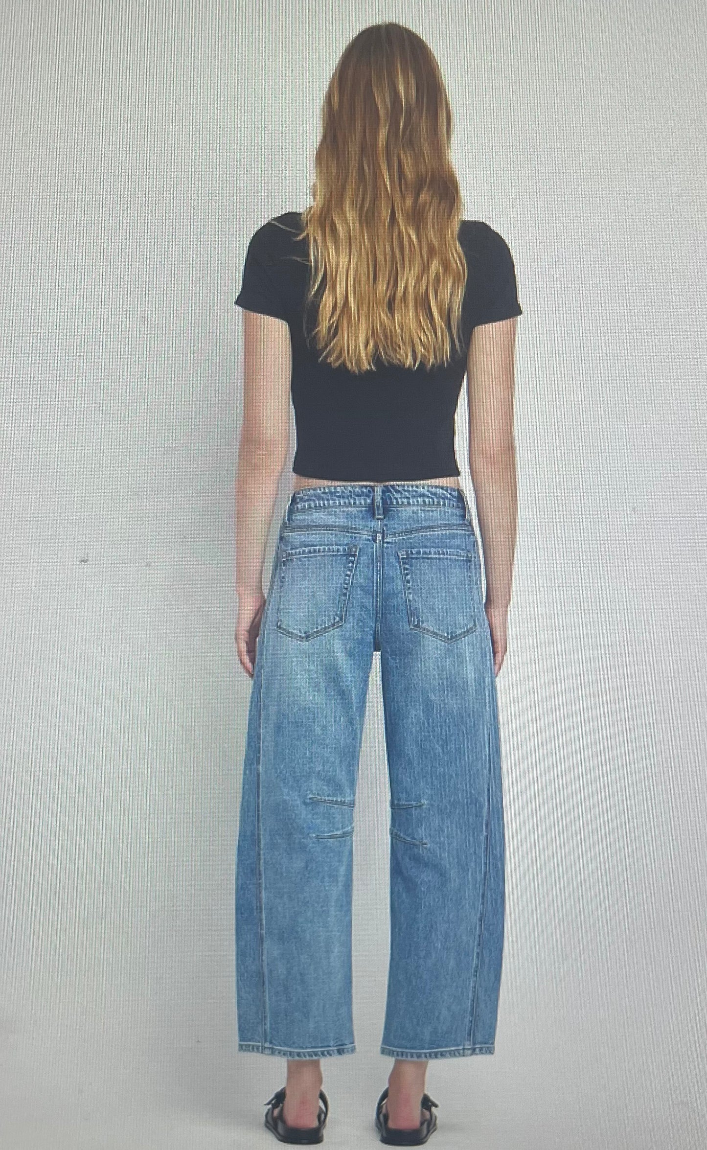 HW Light Wash Barrel Jean