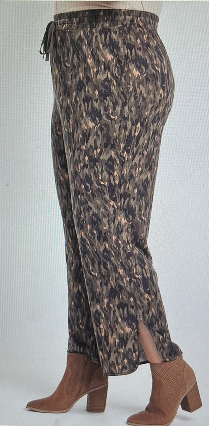 Camo Wide Leg Pant PLUS