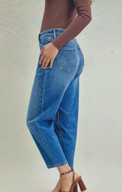 Soft Stitch Pocket Barrel Jean