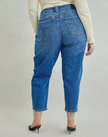 Soft Stitch Pocket Barrel Jean PLUS