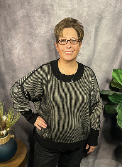 Exposed Seam 2 Tone Sweater BK PLUS