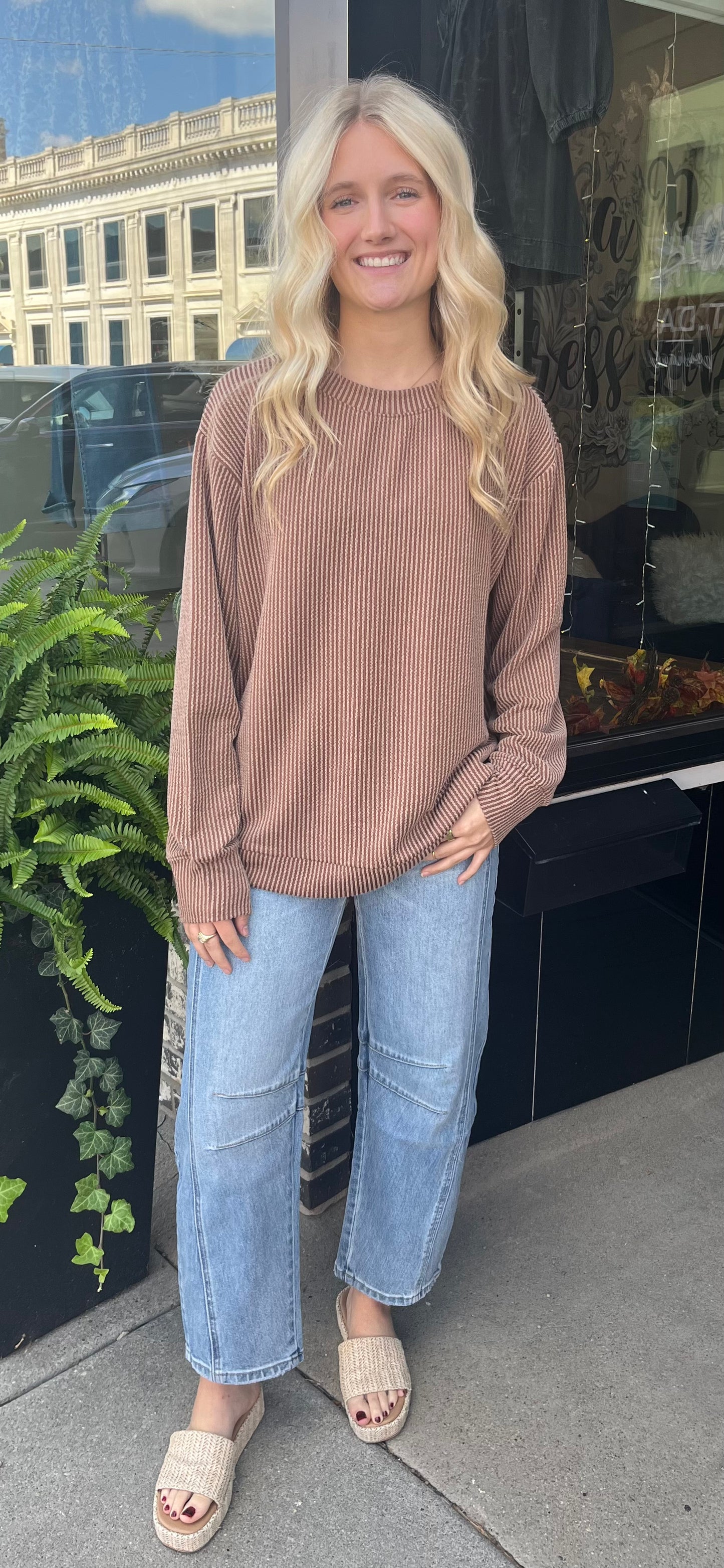 HW Light Wash Barrel Jean