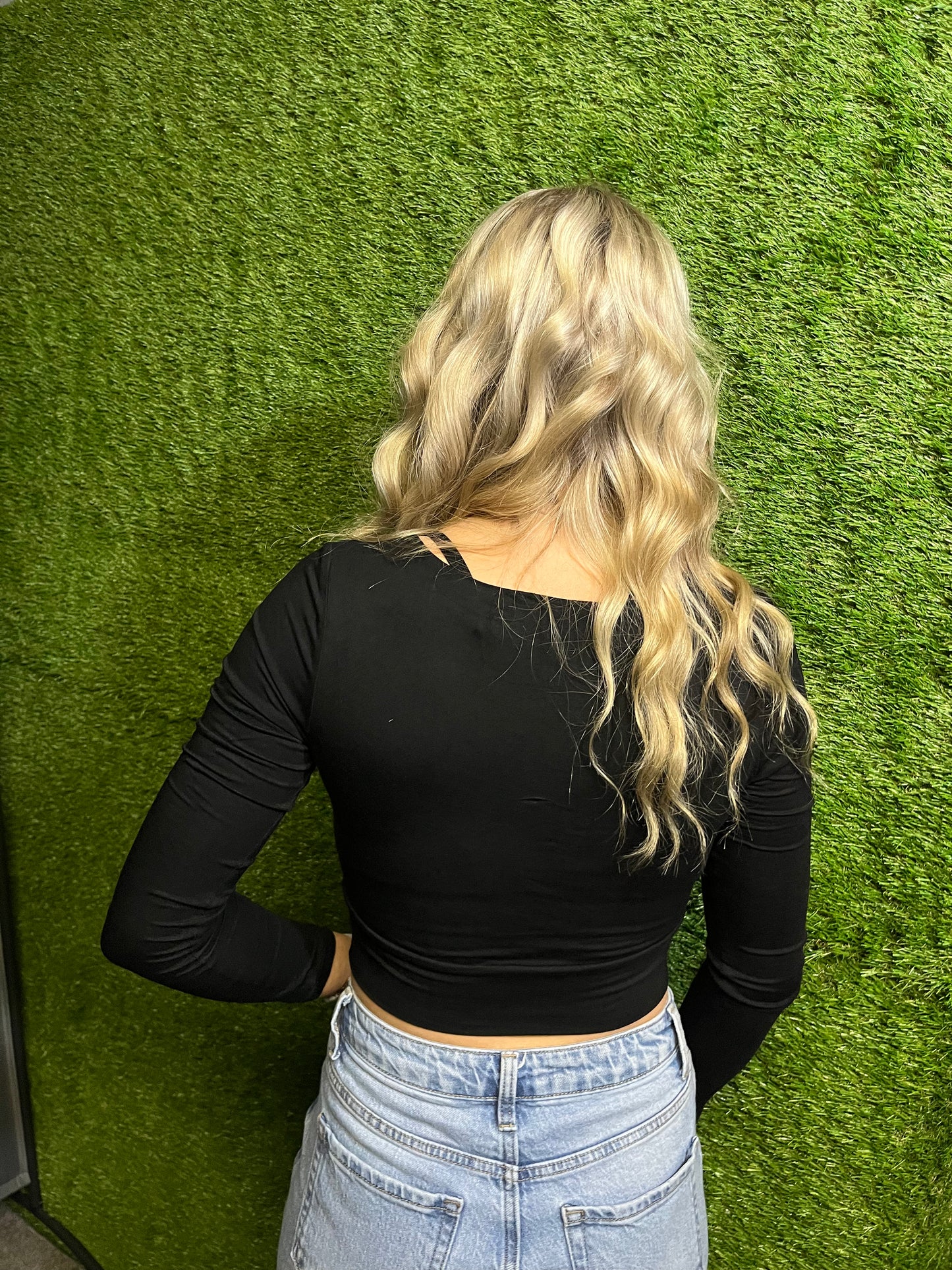 Black Long Sleeve Crop Top