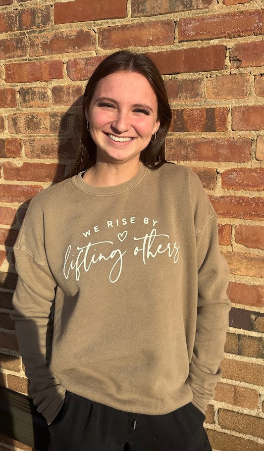 We Rise Sweatshirt Sand