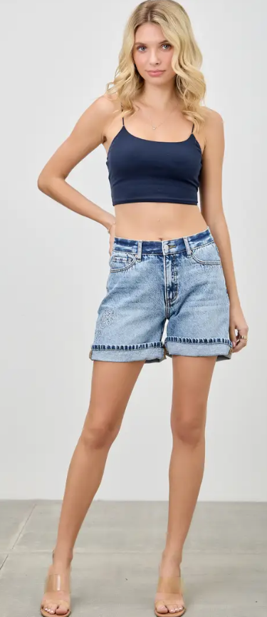 Embroidery Mid Rise Relaxed Short