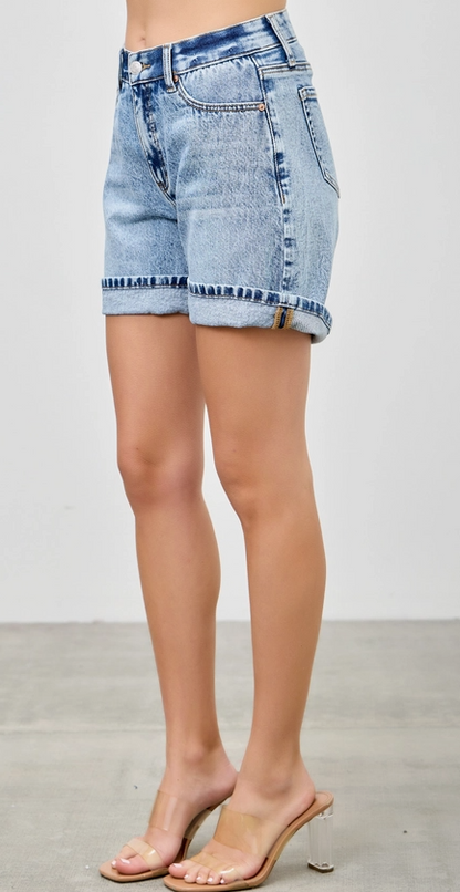 Embroidery Mid Rise Relaxed Short